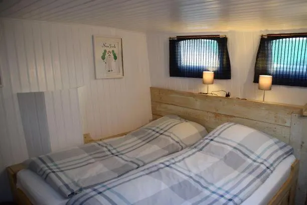 Boat Apartment Anna Rotterdam Netherlands